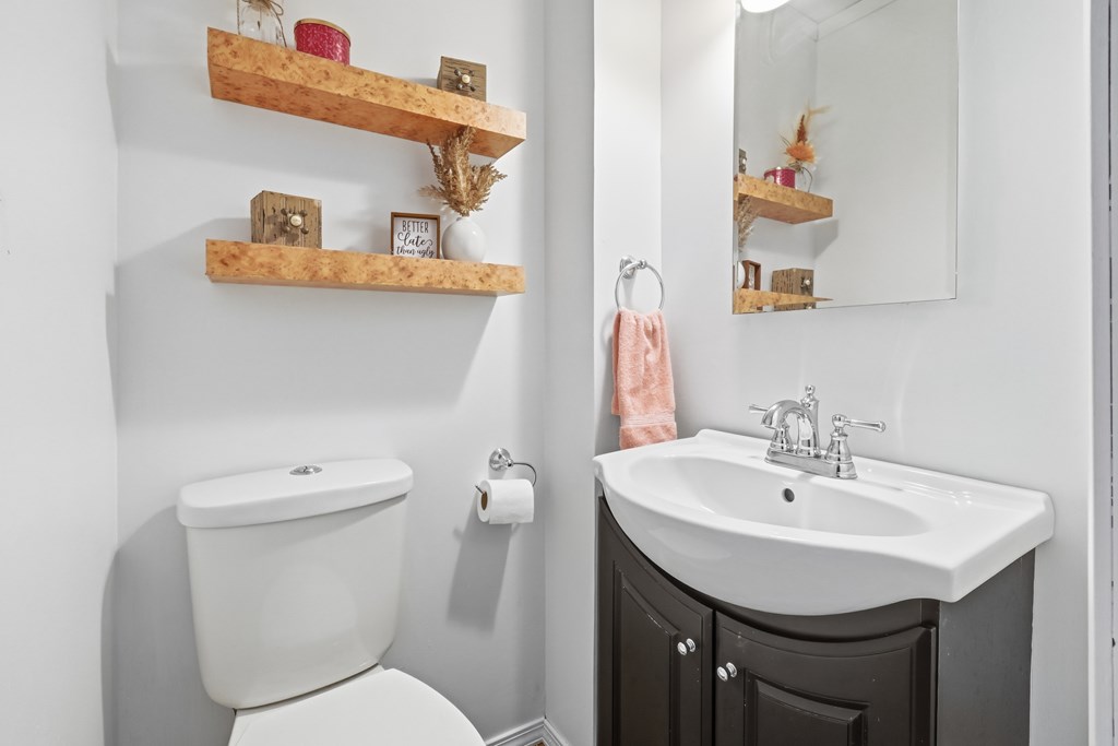 316 Maplewood Street, Willard, Ohio 44890, 3 Bedrooms Bedrooms, ,1 BathroomBathrooms,Residential,For Sale,Maplewood Street,9070071 316 Maplewood Street, Willard, Ohio 44890, 3 Bedrooms Bedrooms, ,1 BathroomBathrooms,Residential,For Sale,Maplewood Street,9070071