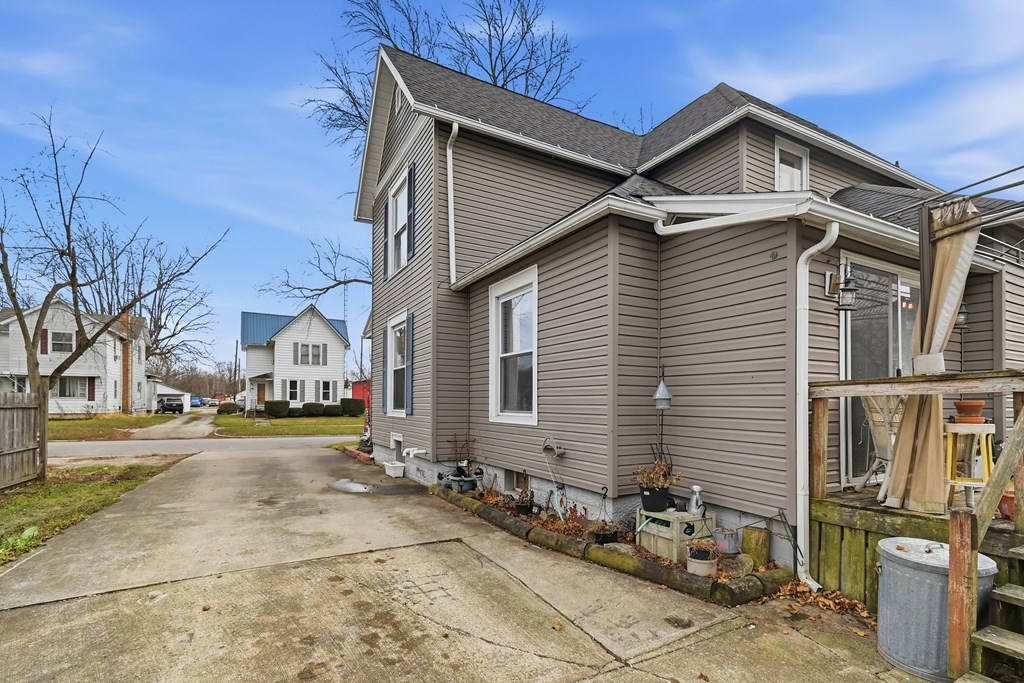 316 Maplewood Street, Willard, Ohio 44890, 3 Bedrooms Bedrooms, ,1 BathroomBathrooms,Residential,For Sale,Maplewood Street,9070071 316 Maplewood Street, Willard, Ohio 44890, 3 Bedrooms Bedrooms, ,1 BathroomBathrooms,Residential,For Sale,Maplewood Street,9070071
