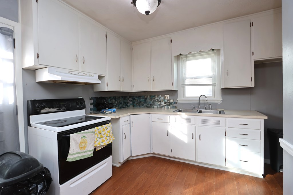 360 N Columbus Street, Galion, Ohio 44833, 2 Bedrooms Bedrooms, ,1 BathroomBathrooms,Residential,For Sale,Columbus Street,9070073 360 N Columbus Street, Galion, Ohio 44833, 2 Bedrooms Bedrooms, ,1 BathroomBathrooms,Residential,For Sale,Columbus Street,9070073