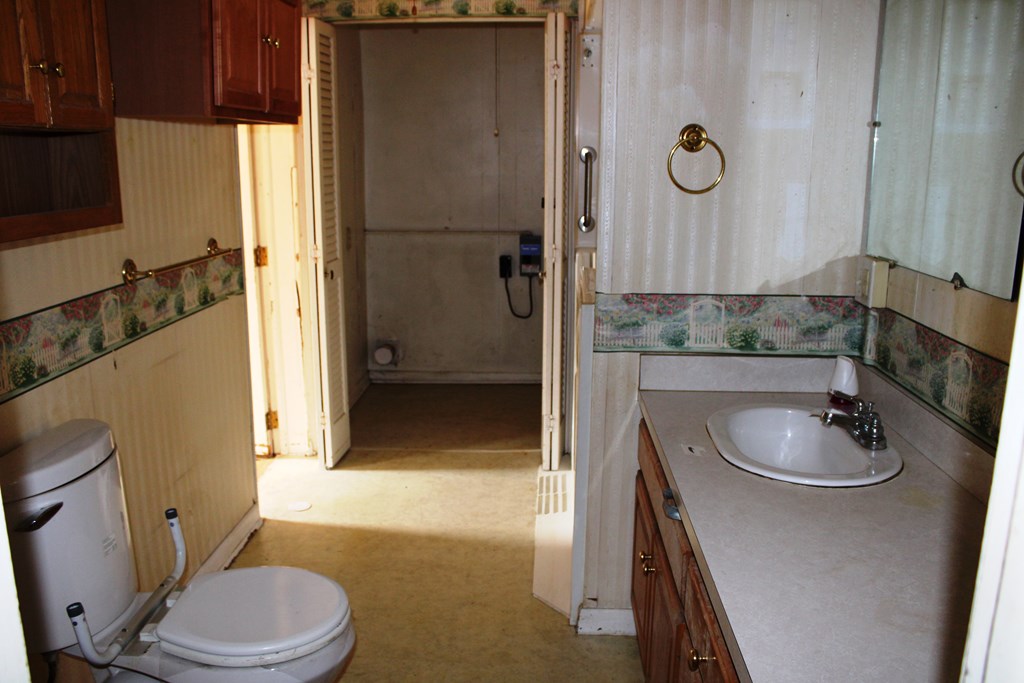 27 E Main St, Lucas, Ohio 44843, 3 Bedrooms Bedrooms, ,1 BathroomBathrooms,Residential,For Sale,Main St,9069961