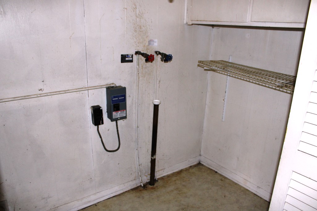 27 E Main St, Lucas, Ohio 44843, 3 Bedrooms Bedrooms, ,1 BathroomBathrooms,Residential,For Sale,Main St,9069961