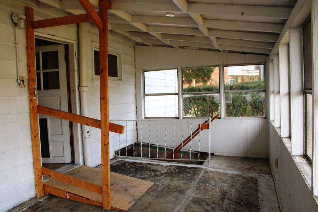 27 E Main St, Lucas, Ohio 44843, 3 Bedrooms Bedrooms, ,1 BathroomBathrooms,Residential,For Sale,Main St,9069961