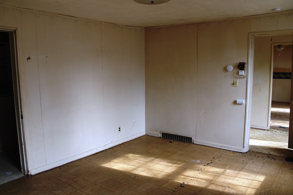 27 E Main St, Lucas, Ohio 44843, 3 Bedrooms Bedrooms, ,1 BathroomBathrooms,Residential,For Sale,Main St,9069961