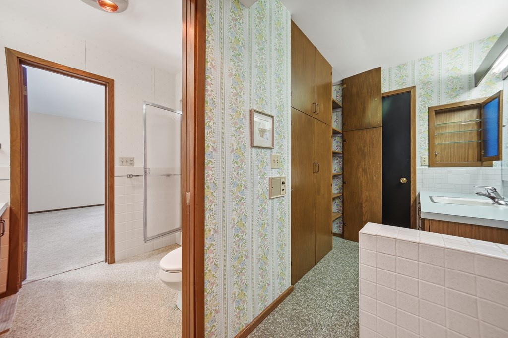 450 Marwood Road, Mansfield, Ohio 44904, 4 Bedrooms Bedrooms, ,3 BathroomsBathrooms,Residential,For Sale,Marwood Road,9070082 450 Marwood Road, Mansfield, Ohio 44904, 4 Bedrooms Bedrooms, ,3 BathroomsBathrooms,Residential,For Sale,Marwood Road,9070082