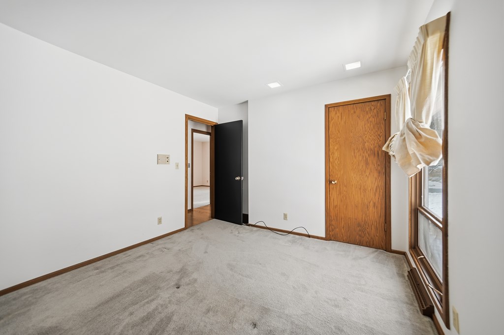 450 Marwood Road, Mansfield, Ohio 44904, 4 Bedrooms Bedrooms, ,3 BathroomsBathrooms,Residential,For Sale,Marwood Road,9070082 450 Marwood Road, Mansfield, Ohio 44904, 4 Bedrooms Bedrooms, ,3 BathroomsBathrooms,Residential,For Sale,Marwood Road,9070082