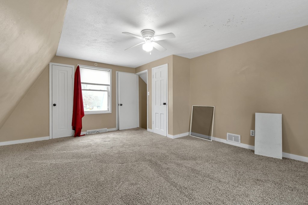 1303 - 1305 Wolford Road, Mansfield, Ohio 44903, 4 Bedrooms Bedrooms, ,Residential Income,For Sale,- 1305 Wolford Road,9070081