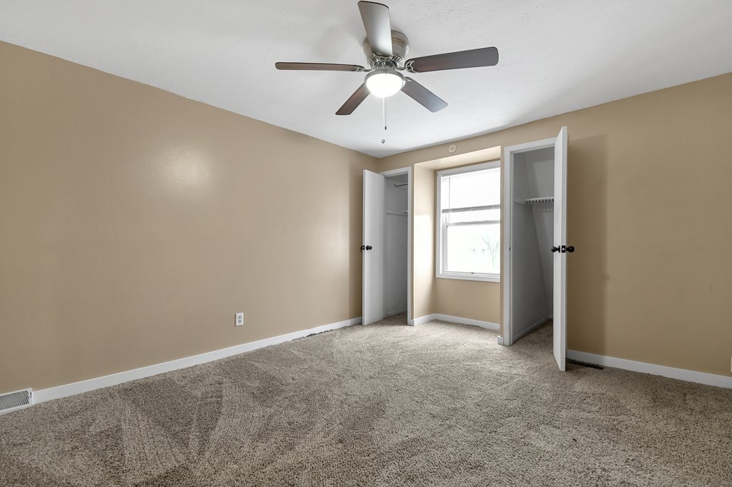 1303 - 1305 Wolford Road, Mansfield, Ohio 44903, 4 Bedrooms Bedrooms, ,Residential Income,For Sale,- 1305 Wolford Road,9070081