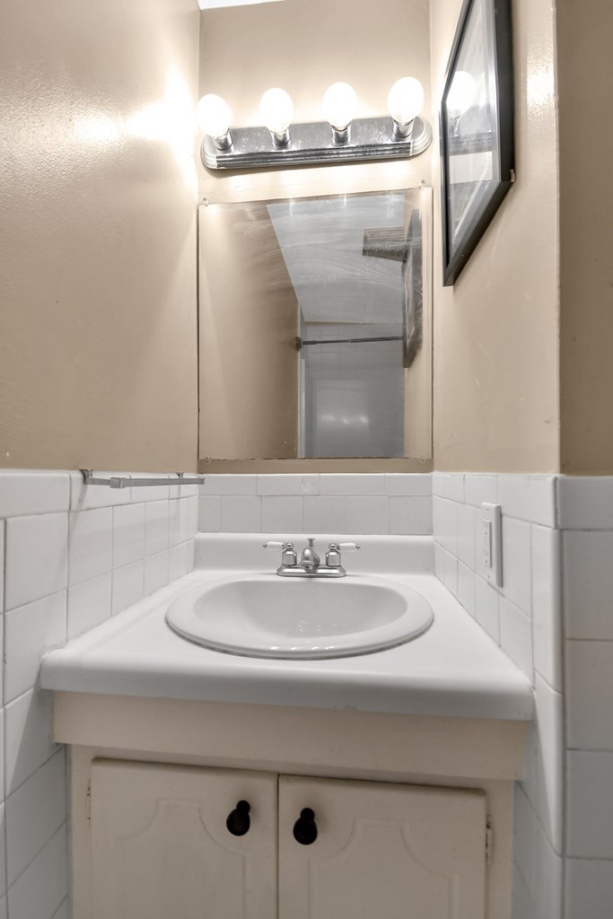 1303 - 1305 Wolford Road, Mansfield, Ohio 44903, 4 Bedrooms Bedrooms, ,Residential Income,For Sale,- 1305 Wolford Road,9070081