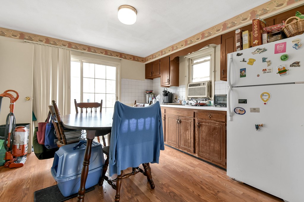 1303 - 1305 Wolford Road, Mansfield, Ohio 44903, 4 Bedrooms Bedrooms, ,Residential Income,For Sale,- 1305 Wolford Road,9070081