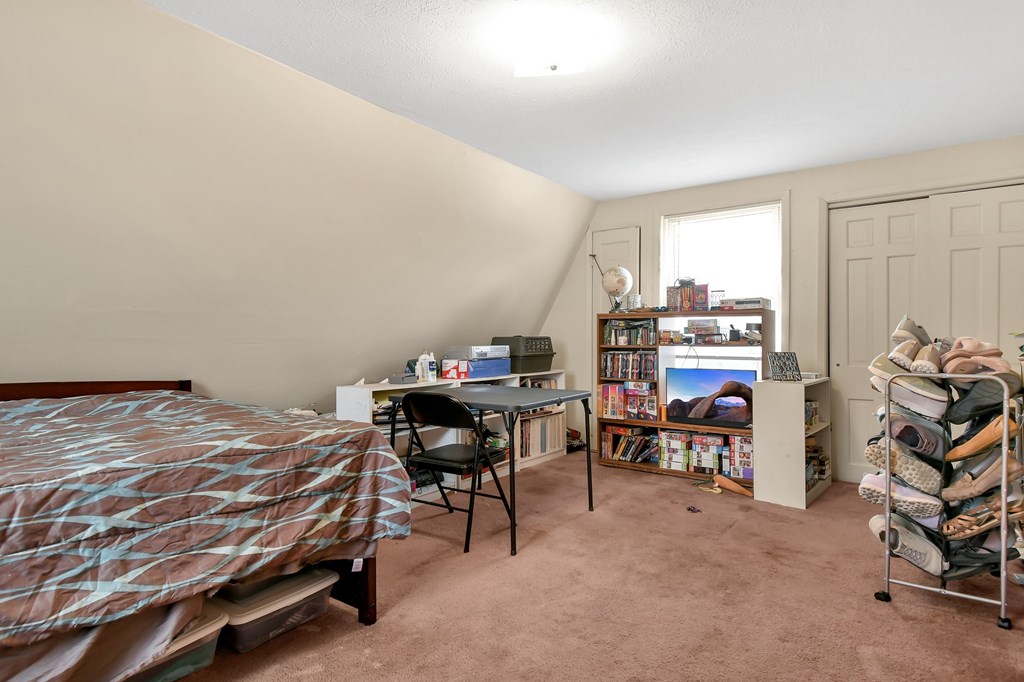 1303 - 1305 Wolford Road, Mansfield, Ohio 44903, 4 Bedrooms Bedrooms, ,Residential Income,For Sale,- 1305 Wolford Road,9070081