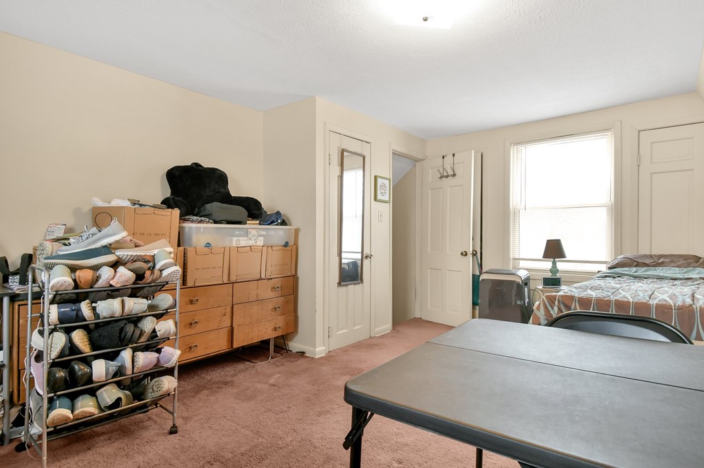 1303 - 1305 Wolford Road, Mansfield, Ohio 44903, 4 Bedrooms Bedrooms, ,Residential Income,For Sale,- 1305 Wolford Road,9070081