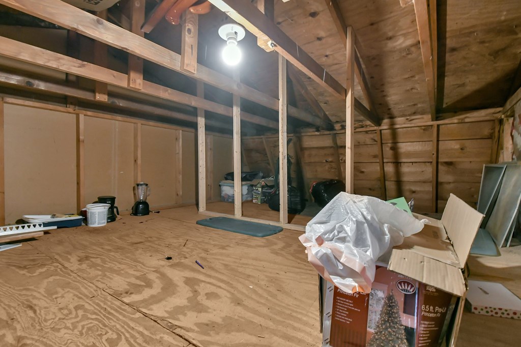 1303 - 1305 Wolford Road, Mansfield, Ohio 44903, 4 Bedrooms Bedrooms, ,Residential Income,For Sale,- 1305 Wolford Road,9070081