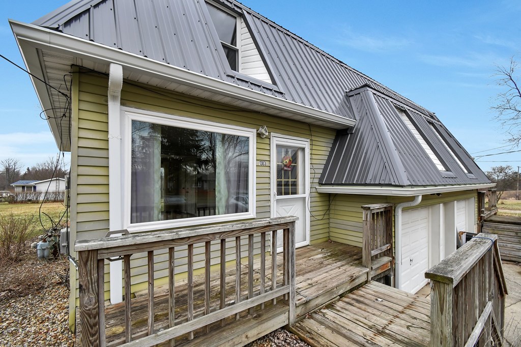 1303 - 1305 Wolford Road, Mansfield, Ohio 44903, 4 Bedrooms Bedrooms, ,Residential Income,For Sale,- 1305 Wolford Road,9070081