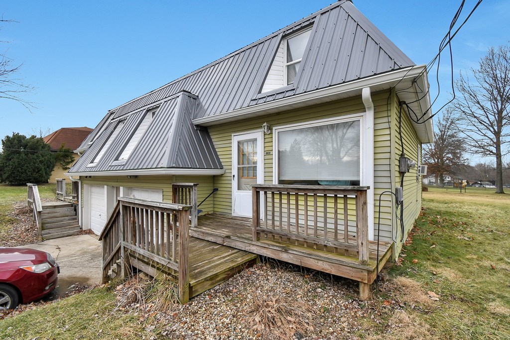 1303 - 1305 Wolford Road, Mansfield, Ohio 44903, 4 Bedrooms Bedrooms, ,Residential Income,For Sale,- 1305 Wolford Road,9070081