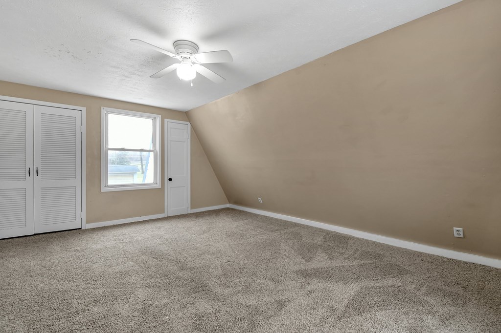 1303 - 1305 Wolford Road, Mansfield, Ohio 44903, 4 Bedrooms Bedrooms, ,Residential Income,For Sale,- 1305 Wolford Road,9070081