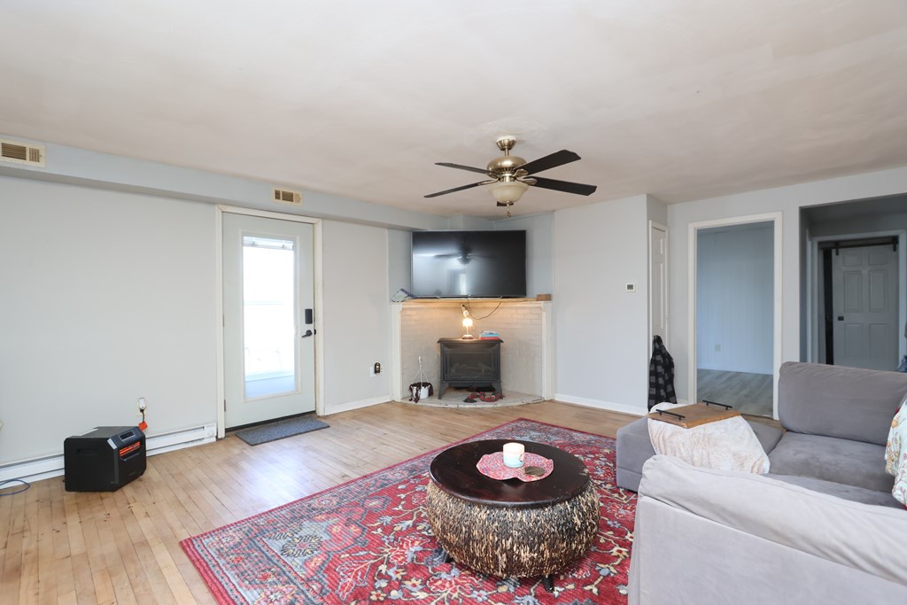 2291 E Lake Galion Road, Galion, Ohio 44833, 3 Bedrooms Bedrooms, ,1 BathroomBathrooms,Residential,For Sale,Lake Galion Road,9070090