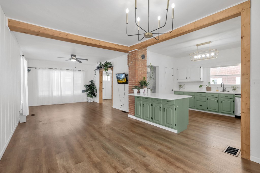 424 N Pearl Street, Crestline, Ohio 44827, 3 Bedrooms Bedrooms, ,1 BathroomBathrooms,Residential,For Sale,Pearl Street,9070104 424 N Pearl Street, Crestline, Ohio 44827, 3 Bedrooms Bedrooms, ,1 BathroomBathrooms,Residential,For Sale,Pearl Street,9070104