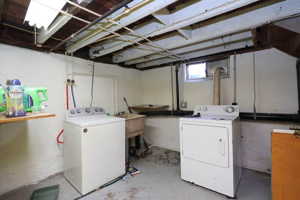 466 Pennsylvania Avenue, Mansfield, Ohio 44905, 3 Bedrooms Bedrooms, ,1 BathroomBathrooms,Residential,For Sale,Pennsylvania Avenue,9070109 466 Pennsylvania Avenue, Mansfield, Ohio 44905, 3 Bedrooms Bedrooms, ,1 BathroomBathrooms,Residential,For Sale,Pennsylvania Avenue,9070109