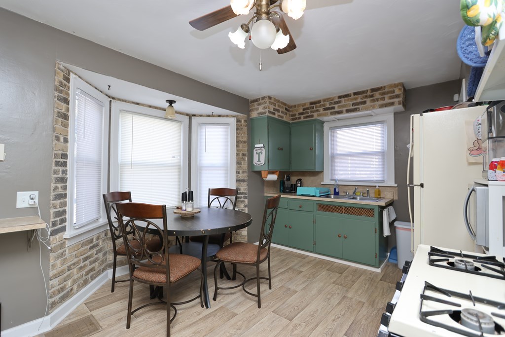 466 Pennsylvania Avenue, Mansfield, Ohio 44905, 3 Bedrooms Bedrooms, ,1 BathroomBathrooms,Residential,For Sale,Pennsylvania Avenue,9070109 466 Pennsylvania Avenue, Mansfield, Ohio 44905, 3 Bedrooms Bedrooms, ,1 BathroomBathrooms,Residential,For Sale,Pennsylvania Avenue,9070109