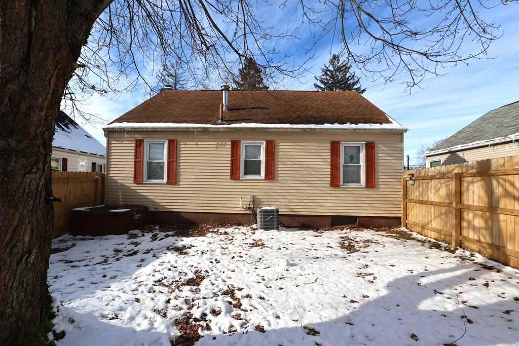 466 Pennsylvania Avenue, Mansfield, Ohio 44905, 3 Bedrooms Bedrooms, ,1 BathroomBathrooms,Residential,For Sale,Pennsylvania Avenue,9070109 466 Pennsylvania Avenue, Mansfield, Ohio 44905, 3 Bedrooms Bedrooms, ,1 BathroomBathrooms,Residential,For Sale,Pennsylvania Avenue,9070109