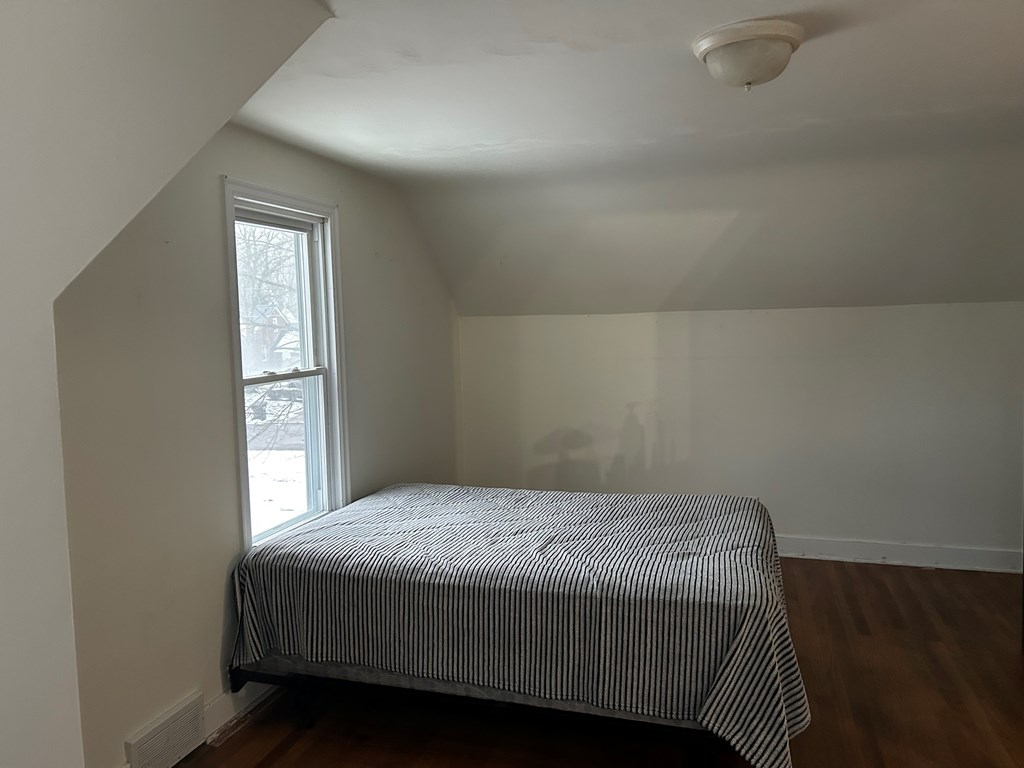 14 Maxwell, Shelby, Ohio 44875, 2 Bedrooms Bedrooms, ,1 BathroomBathrooms,Residential,For Sale,Maxwell,9070111 14 Maxwell, Shelby, Ohio 44875, 2 Bedrooms Bedrooms, ,1 BathroomBathrooms,Residential,For Sale,Maxwell,9070111