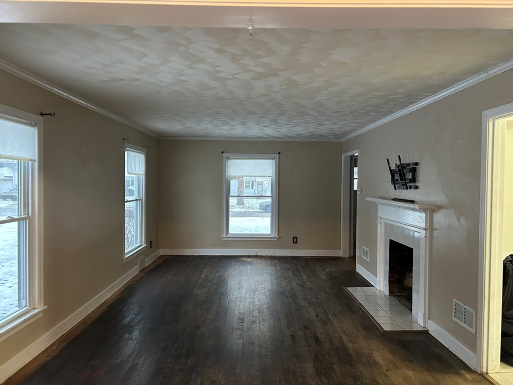 14 Maxwell, Shelby, Ohio 44875, 2 Bedrooms Bedrooms, ,1 BathroomBathrooms,Residential,For Sale,Maxwell,9070111 14 Maxwell, Shelby, Ohio 44875, 2 Bedrooms Bedrooms, ,1 BathroomBathrooms,Residential,For Sale,Maxwell,9070111