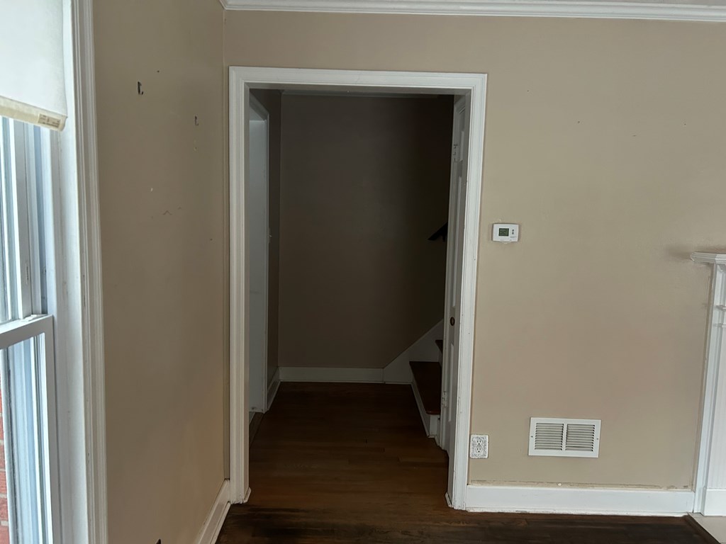 14 Maxwell, Shelby, Ohio 44875, 2 Bedrooms Bedrooms, ,1 BathroomBathrooms,Residential,For Sale,Maxwell,9070111 14 Maxwell, Shelby, Ohio 44875, 2 Bedrooms Bedrooms, ,1 BathroomBathrooms,Residential,For Sale,Maxwell,9070111