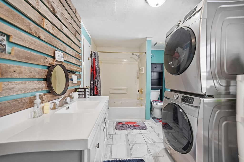 401 Marcus Street, Mansfield, Ohio 44903, 4 Bedrooms Bedrooms, ,2 BathroomsBathrooms,Residential,For Sale,Marcus Street,9070132 401 Marcus Street, Mansfield, Ohio 44903, 4 Bedrooms Bedrooms, ,2 BathroomsBathrooms,Residential,For Sale,Marcus Street,9070132