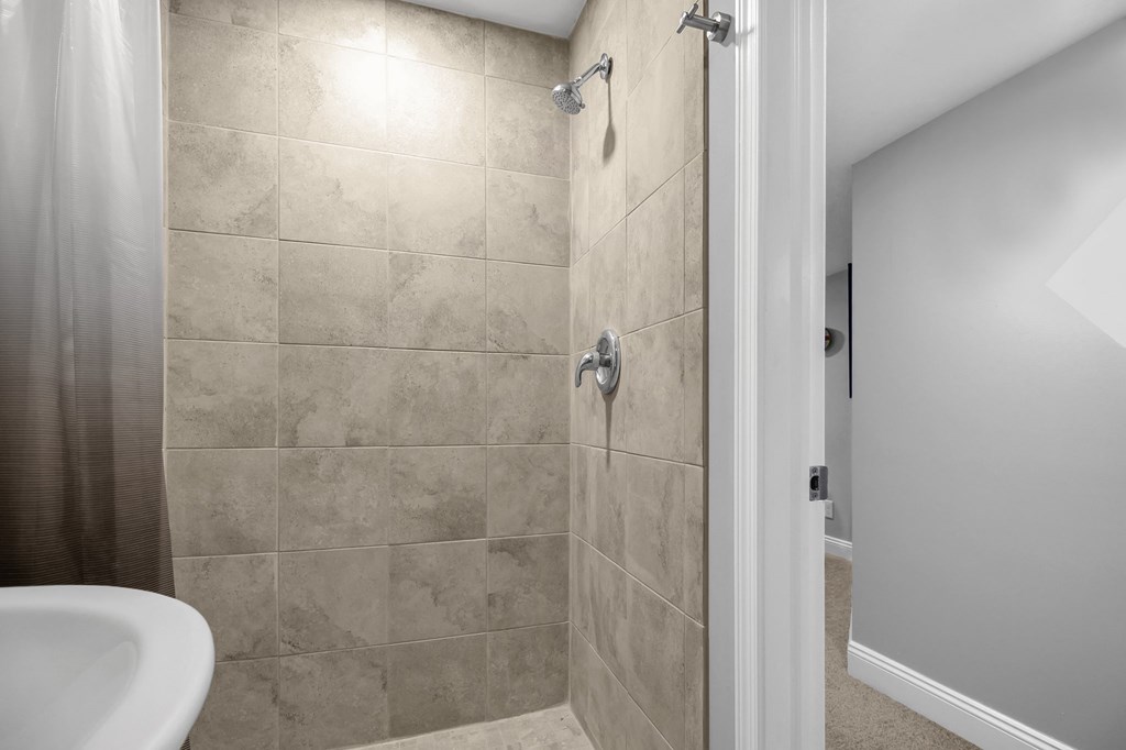 755 Locust Lane, Mansfield, Ohio 44907, 4 Bedrooms Bedrooms, ,3 BathroomsBathrooms,Residential,For Sale,Locust Lane,9070142