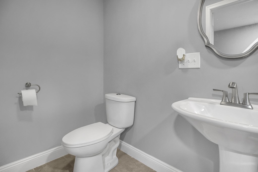 755 Locust Lane, Mansfield, Ohio 44907, 4 Bedrooms Bedrooms, ,3 BathroomsBathrooms,Residential,For Sale,Locust Lane,9070142