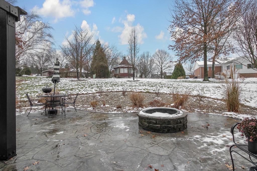 755 Locust Lane, Mansfield, Ohio 44907, 4 Bedrooms Bedrooms, ,3 BathroomsBathrooms,Residential,For Sale,Locust Lane,9070142