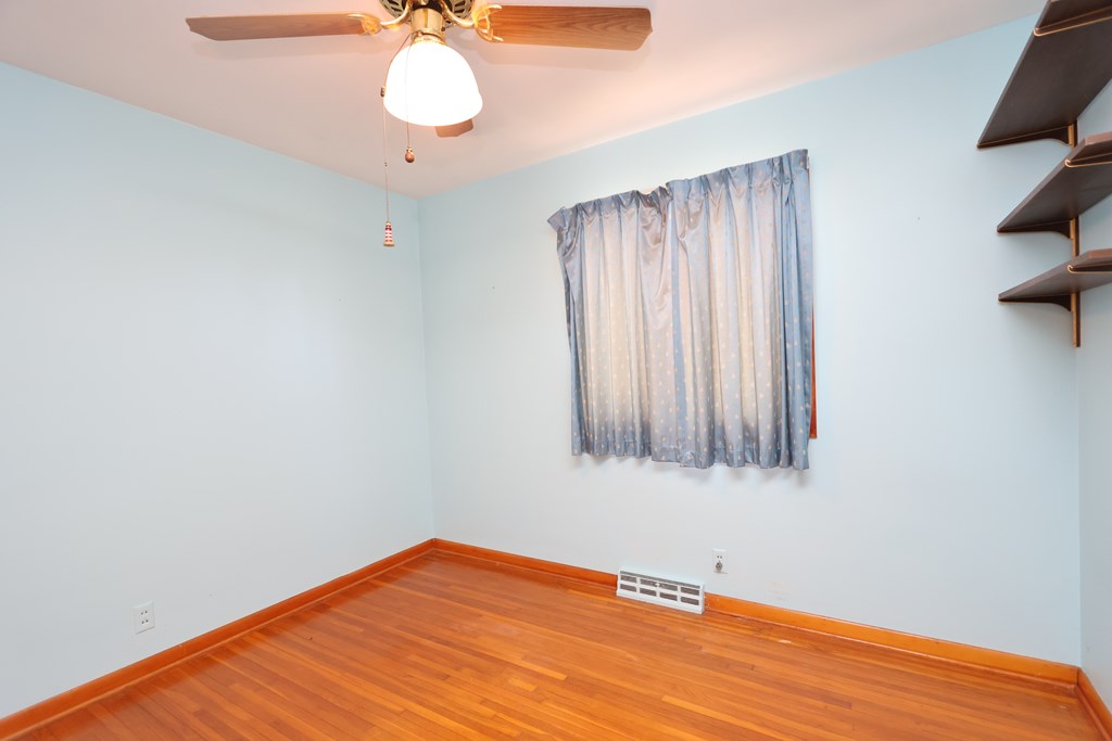 1740 Emerson Drive, Mansfield, Ohio 44904, 3 Bedrooms Bedrooms, ,2 BathroomsBathrooms,Residential,For Sale,Emerson Drive,9070143 1740 Emerson Drive, Mansfield, Ohio 44904, 3 Bedrooms Bedrooms, ,2 BathroomsBathrooms,Residential,For Sale,Emerson Drive,9070143