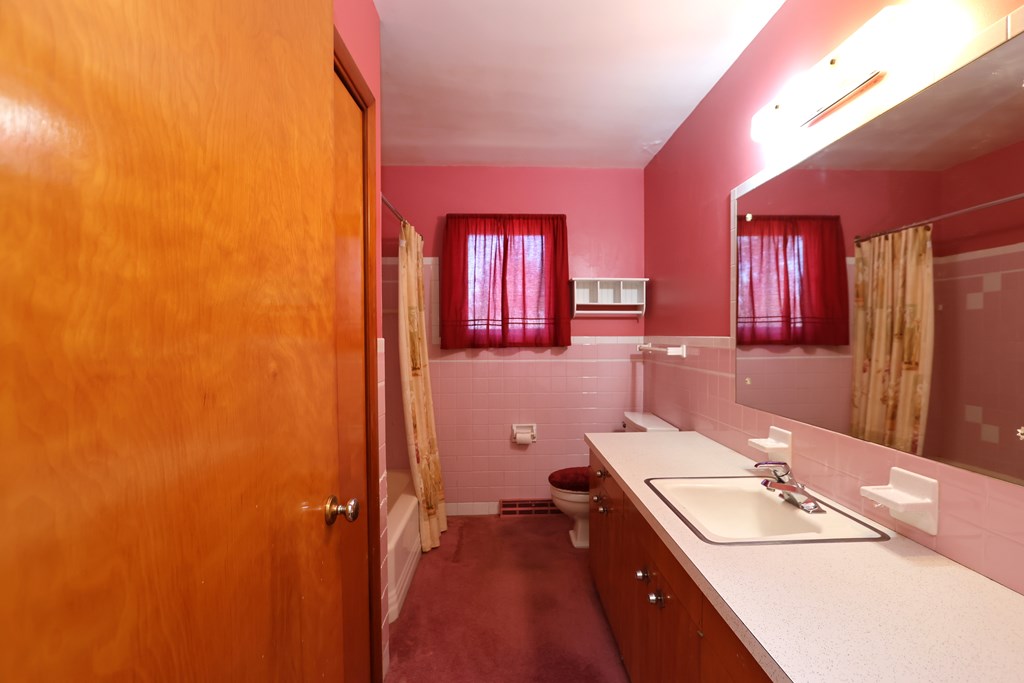 1740 Emerson Drive, Mansfield, Ohio 44904, 3 Bedrooms Bedrooms, ,2 BathroomsBathrooms,Residential,For Sale,Emerson Drive,9070143 1740 Emerson Drive, Mansfield, Ohio 44904, 3 Bedrooms Bedrooms, ,2 BathroomsBathrooms,Residential,For Sale,Emerson Drive,9070143