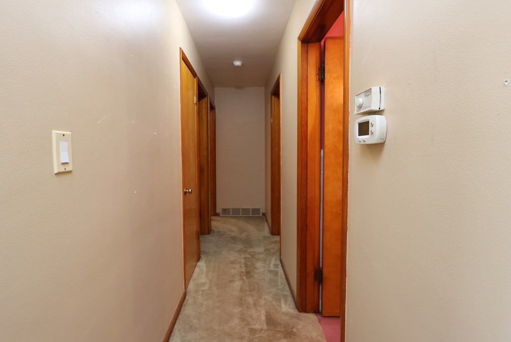 1740 Emerson Drive, Mansfield, Ohio 44904, 3 Bedrooms Bedrooms, ,2 BathroomsBathrooms,Residential,For Sale,Emerson Drive,9070143 1740 Emerson Drive, Mansfield, Ohio 44904, 3 Bedrooms Bedrooms, ,2 BathroomsBathrooms,Residential,For Sale,Emerson Drive,9070143