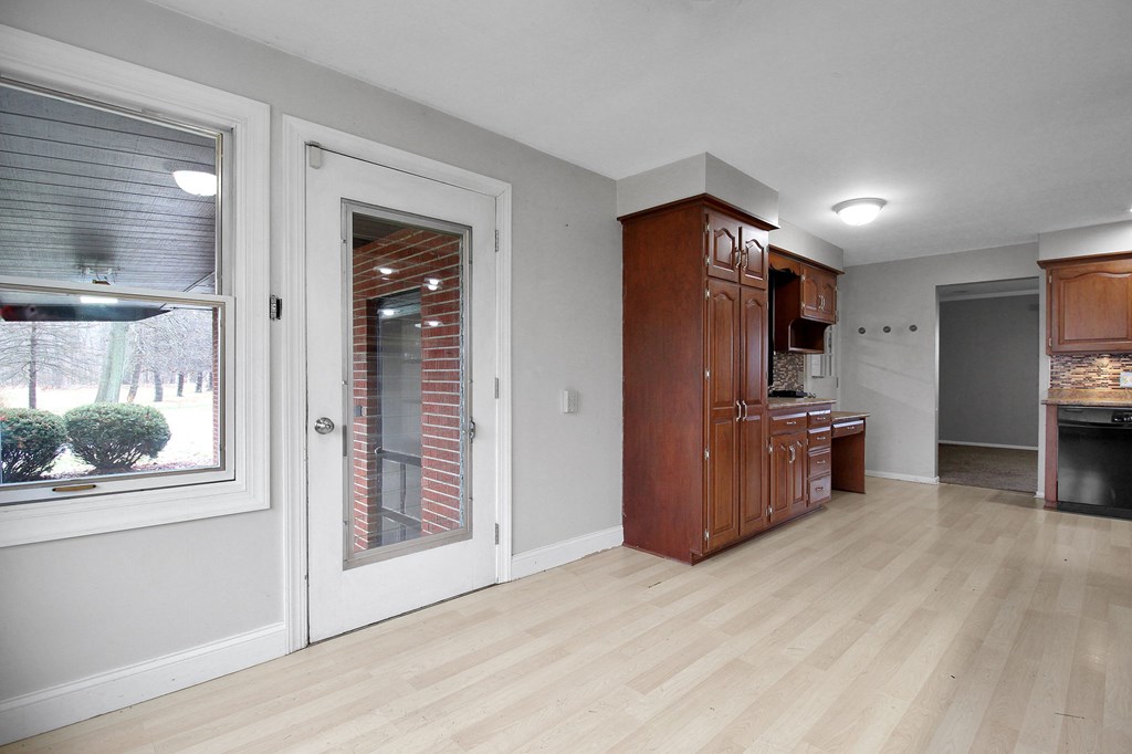 3695 Mcnaul Road, Mansfield, Ohio 44903, 3 Bedrooms Bedrooms, ,2 BathroomsBathrooms,Residential,For Sale,Mcnaul Road,9070151