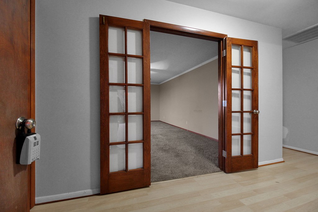 3695 Mcnaul Road, Mansfield, Ohio 44903, 3 Bedrooms Bedrooms, ,2 BathroomsBathrooms,Residential,For Sale,Mcnaul Road,9070151