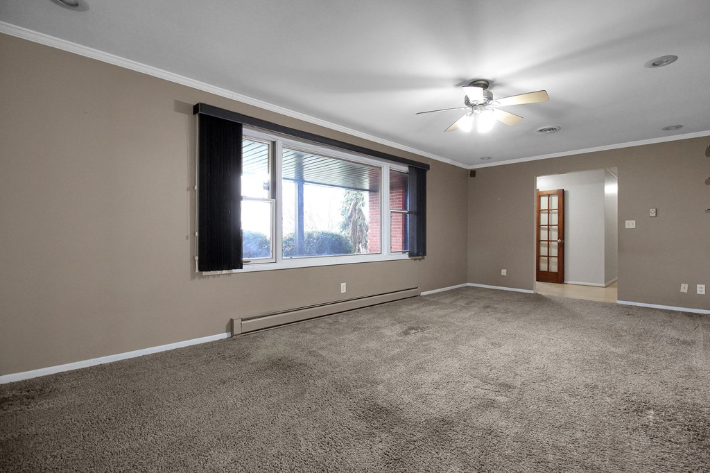 3695 Mcnaul Road, Mansfield, Ohio 44903, 3 Bedrooms Bedrooms, ,2 BathroomsBathrooms,Residential,For Sale,Mcnaul Road,9070151