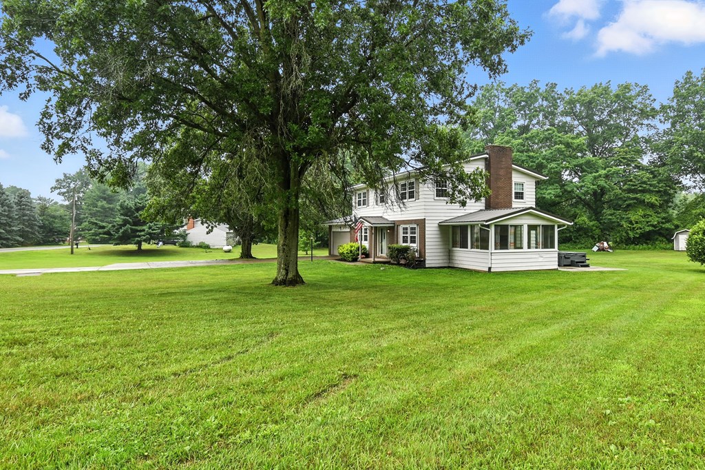 1085 Lewis Road, Mansfield, Ohio 44903, 4 Bedrooms Bedrooms, ,2 BathroomsBathrooms,Residential,For Sale,Lewis Road,9067658