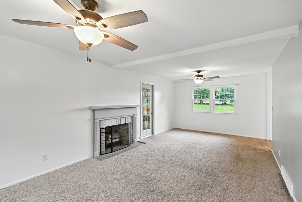 1085 Lewis Road, Mansfield, Ohio 44903, 4 Bedrooms Bedrooms, ,2 BathroomsBathrooms,Residential,For Sale,Lewis Road,9067658