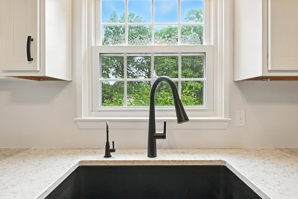 1085 Lewis Road, Mansfield, Ohio 44903, 4 Bedrooms Bedrooms, ,2 BathroomsBathrooms,Residential,For Sale,Lewis Road,9067658