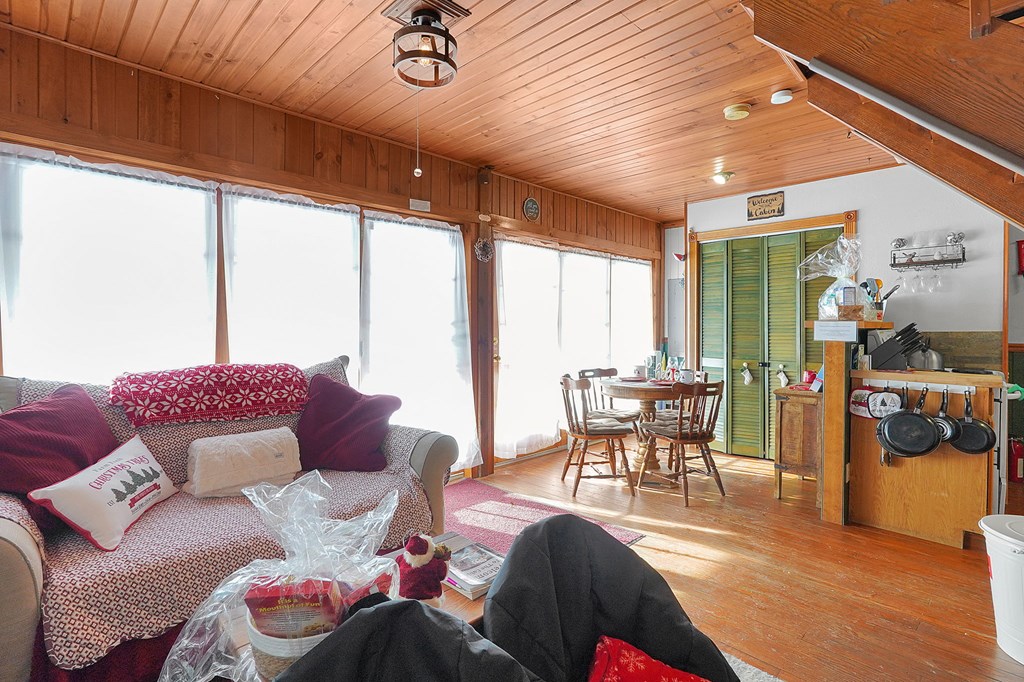 3265 Texter Road, Mansfield, Ohio 44904, 1 Bedroom Bedrooms, ,1 BathroomBathrooms,Residential,For Sale,Texter Road,9070163