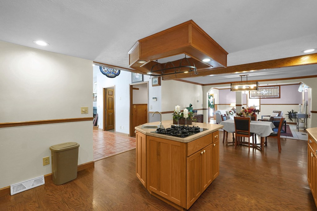 15 Lexington-Ontario Road, Ontario, Ohio 44906, 3 Bedrooms Bedrooms, ,2 BathroomsBathrooms,Residential,For Sale,Lexington-Ontario Road,9070164