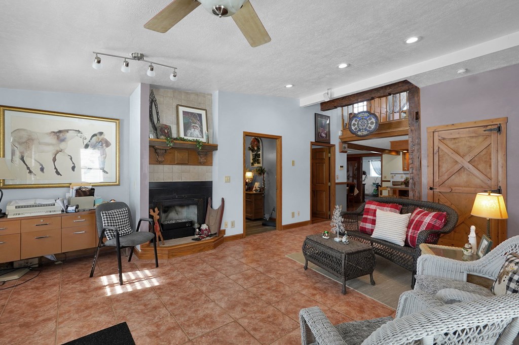 15 Lexington-Ontario Road, Ontario, Ohio 44906, 3 Bedrooms Bedrooms, ,2 BathroomsBathrooms,Residential,For Sale,Lexington-Ontario Road,9070164