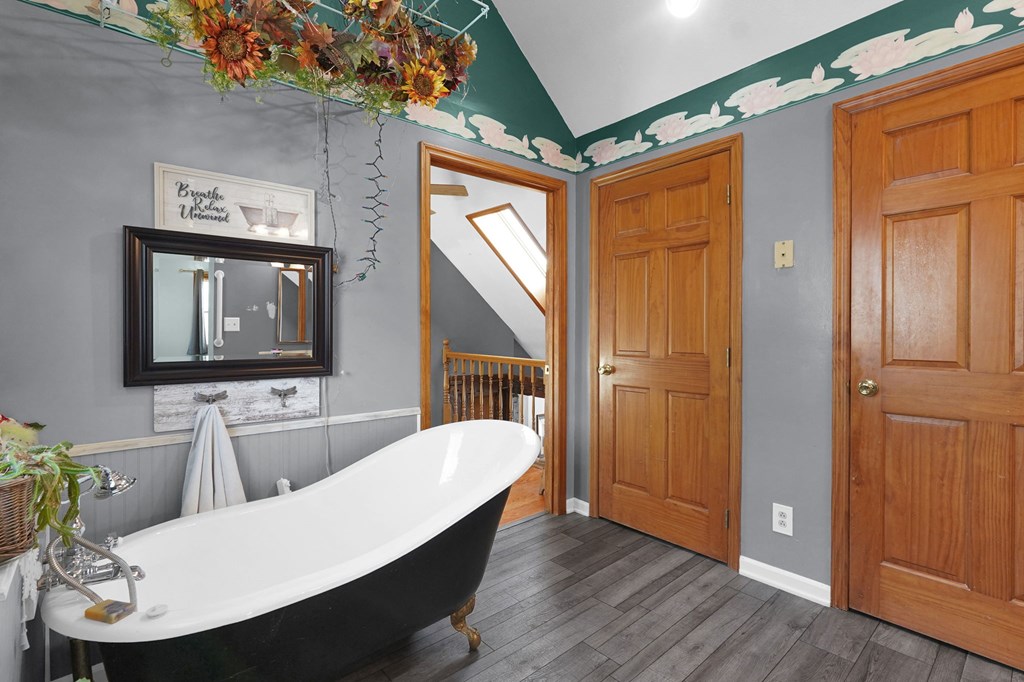 15 Lexington-Ontario Road, Ontario, Ohio 44906, 3 Bedrooms Bedrooms, ,2 BathroomsBathrooms,Residential,For Sale,Lexington-Ontario Road,9070164