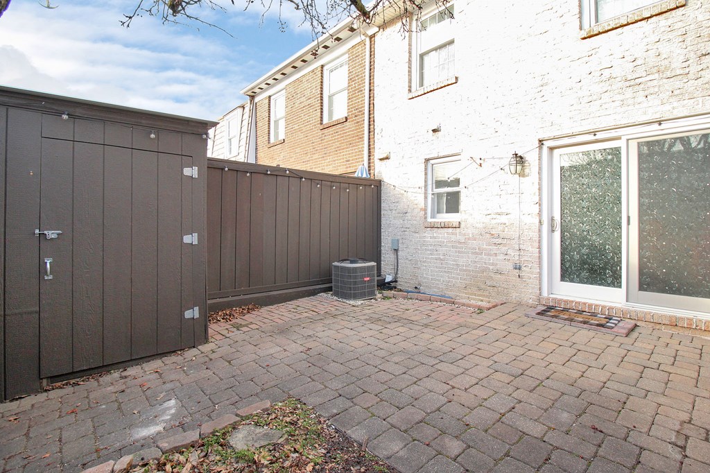 516 Pamlico Street, Columbus, Ohio 43228, 2 Bedrooms Bedrooms, ,1 BathroomBathrooms,Residential,For Sale,Pamlico Street,9070208