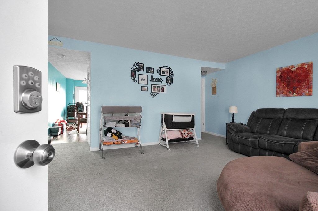 516 Pamlico Street, Columbus, Ohio 43228, 2 Bedrooms Bedrooms, ,1 BathroomBathrooms,Residential,For Sale,Pamlico Street,9070208