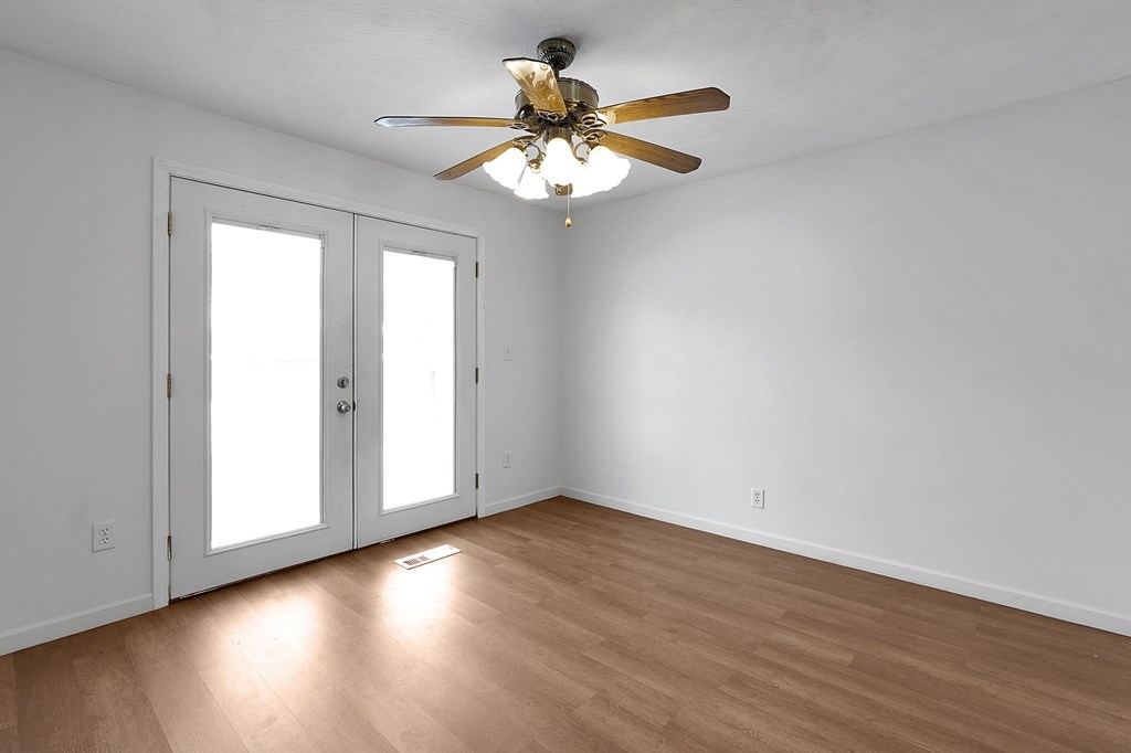 1742 Windsor Road, Mansfield, Ohio 44905, 4 Bedrooms Bedrooms, ,Residential Income,For Sale,Windsor Road,9070214