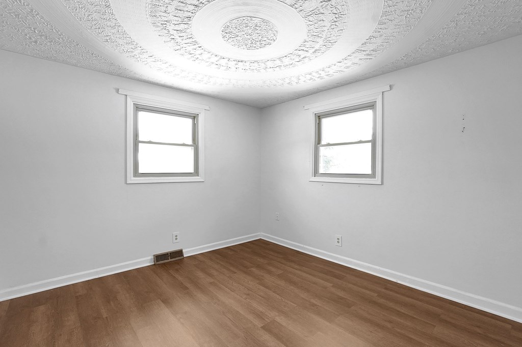 1742 Windsor Road, Mansfield, Ohio 44905, 4 Bedrooms Bedrooms, ,Residential Income,For Sale,Windsor Road,9070214