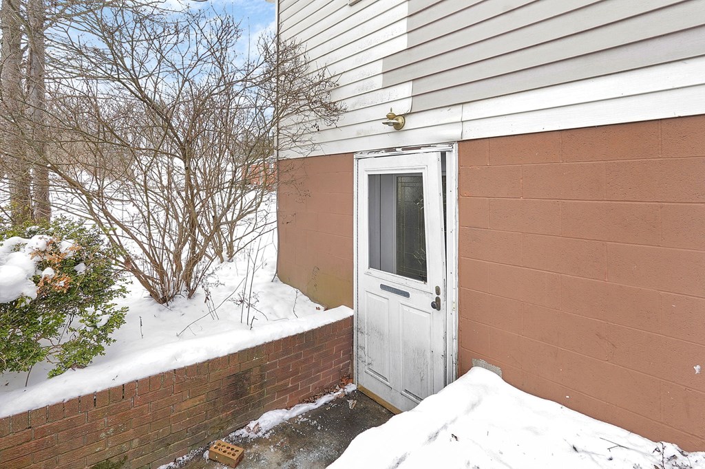 1742 Windsor Road, Mansfield, Ohio 44905, 4 Bedrooms Bedrooms, ,Residential Income,For Sale,Windsor Road,9070214