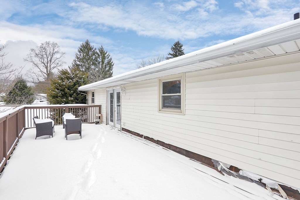 1742 Windsor Road, Mansfield, Ohio 44905, 4 Bedrooms Bedrooms, ,Residential Income,For Sale,Windsor Road,9070214